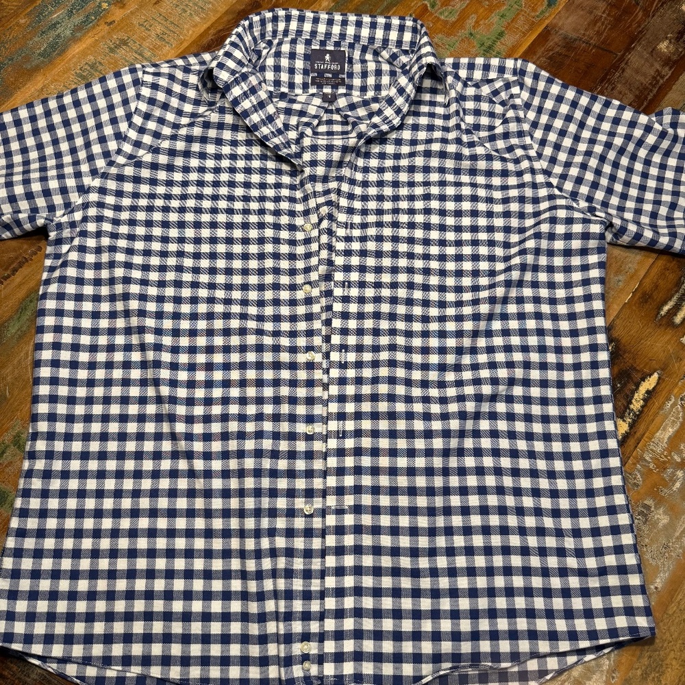 Stafford Wrinkle Free Oxford Shirt Men’s Blue Check Button Down Short Sleeve